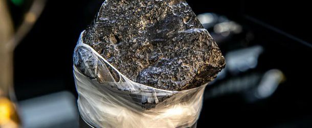کشف ماده معدنی جدید با نام اوکیتیت در شهاب‌سنگ روسی